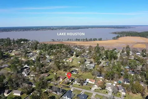 3210 Shore Side Drive Crosby TX 77532