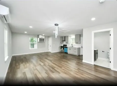 1218 Des Jardines Street Houston TX 77023