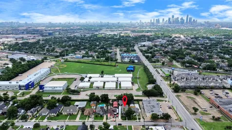 1218 Des Jardines Street Houston TX 77023