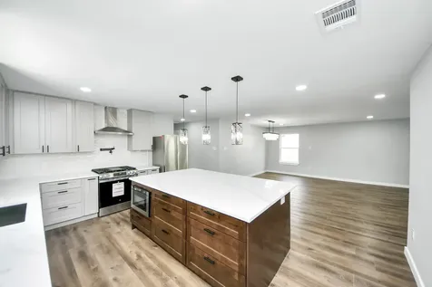 1218 Des Jardines Street Houston TX 77023