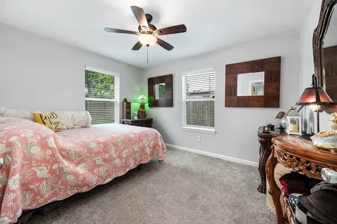 718 W 10th Street Freeport TX 77541
