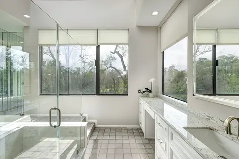 9171 Briar Forest Drive Houston TX 77024