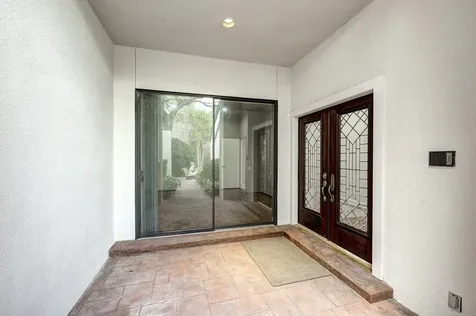 9171 Briar Forest Drive Houston TX 77024