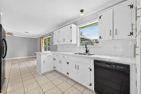 10318 Belfast Road La Porte TX 77571