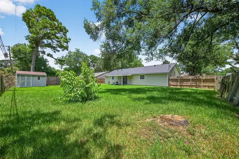 10318 Belfast Road La Porte TX 77571