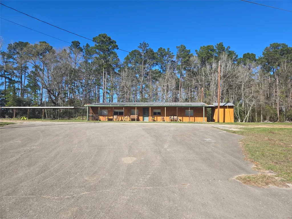 10295 E Hwy 255 Street Burkeville TX 75932