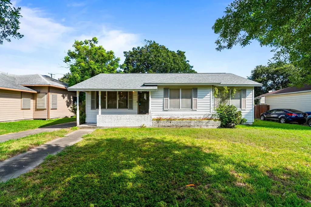 1014 Barracuda Place Corpus Christi TX 78411