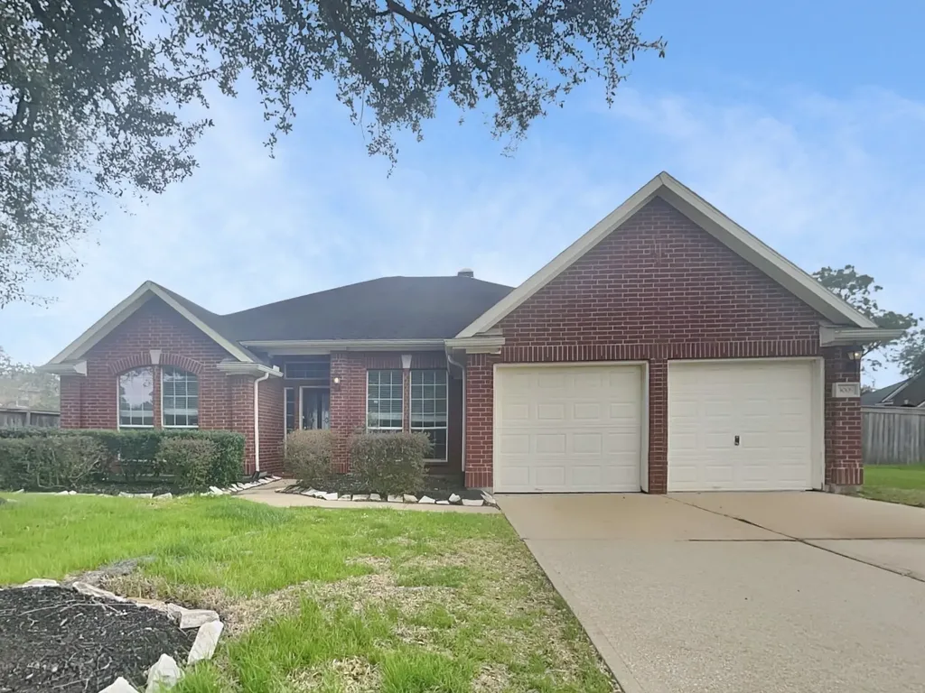 3009 Fallbrook Court Pearland TX 77584