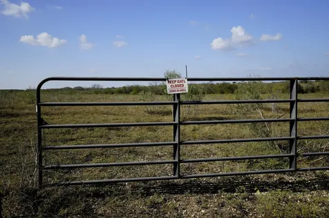 Lot 12 000 Cr 447 Waelder TX 78959