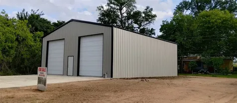 10719 Pine Street Willis TX 77318