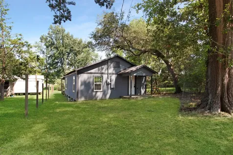 231 Page Avenue Shepherd TX 77371