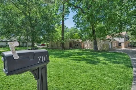 701 Biloxi Court Conroe TX 77302