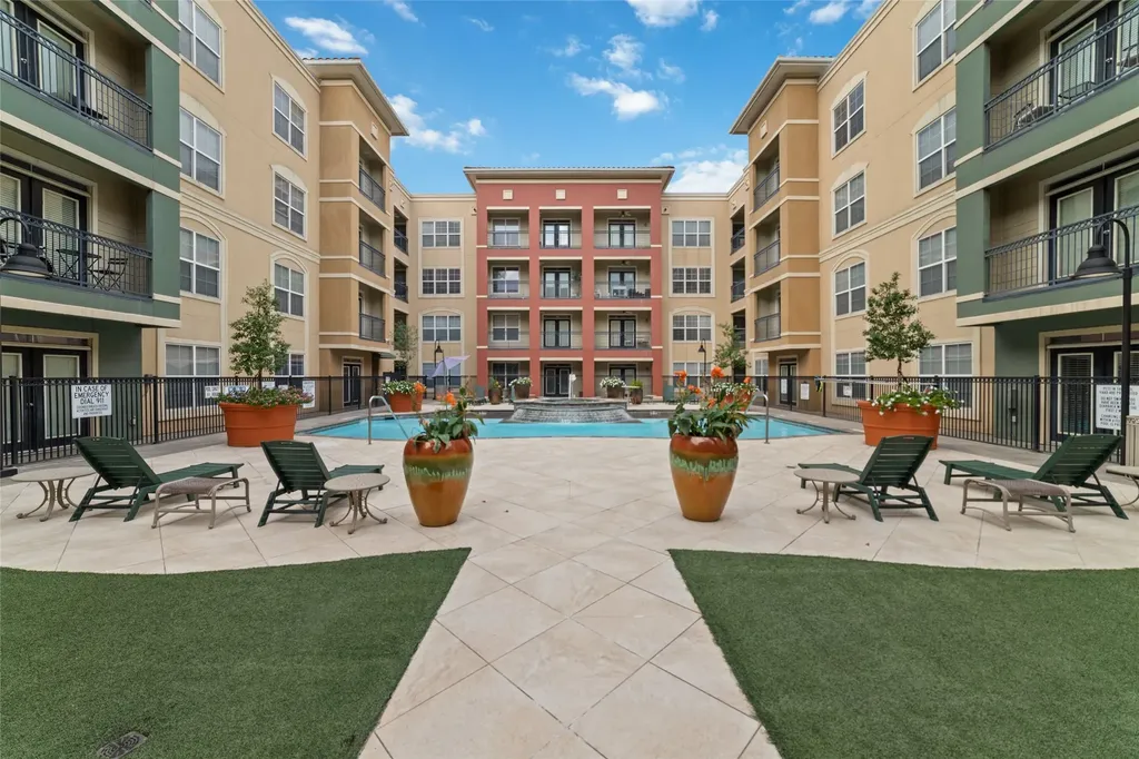 1711 Old Spanish Trail 408 Houston TX 77054