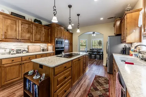 14 Wildwood Lake Drive Huntsville TX 77340