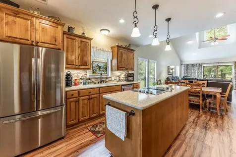 14 Wildwood Lake Drive Huntsville TX 77340