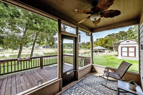 14 Wildwood Lake Drive Huntsville TX 77340