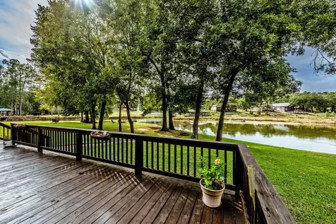14 Wildwood Lake Drive Huntsville TX 77340