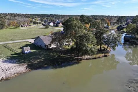 14 Wildwood Lake Drive Huntsville TX 77340