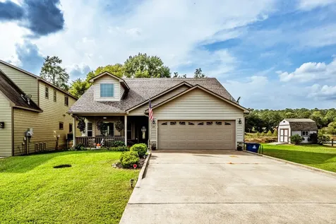14 Wildwood Lake Drive Huntsville TX 77340
