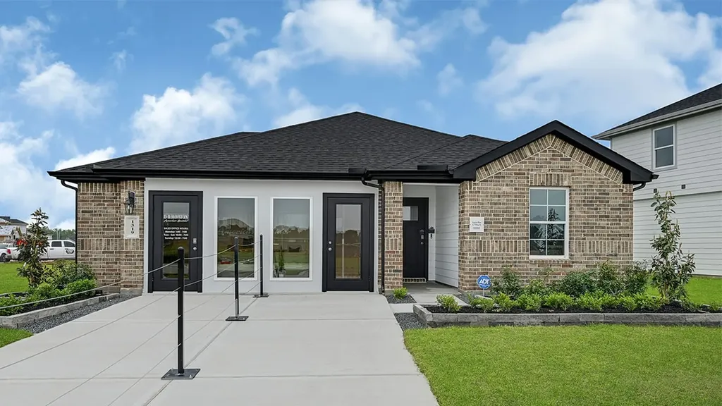 1319 Isola Bella Drive Richmond TX 77406