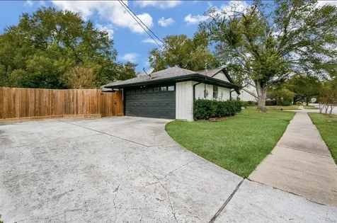10603 Riverview Drive Houston TX 77042