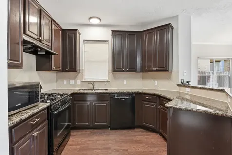 5227 Brinkman Court Houston TX 77091
