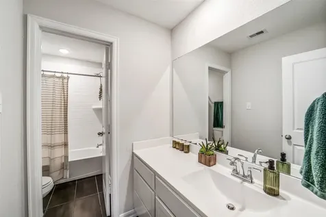 2460 Fairway Harbor Drive Katy TX 77493