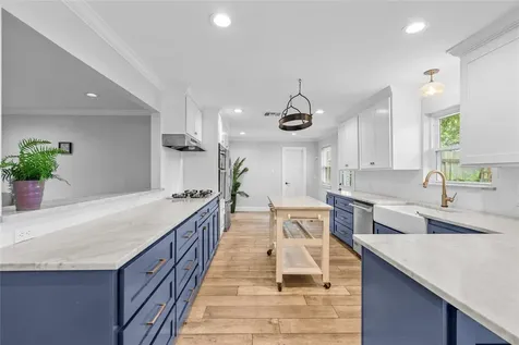 10058 Cedardale Drive Houston TX 77055