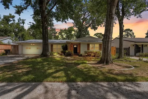 10058 Cedardale Drive Houston TX 77055