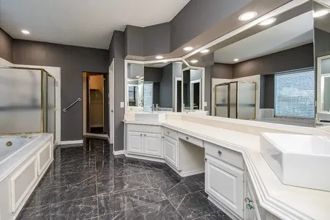 2810 Grassy Knoll Court Sugar Land TX 77478