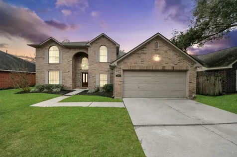1024 Glenview Drive Pearland TX 77581