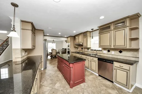 1024 Glenview Drive Pearland TX 77581