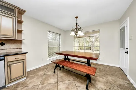 1024 Glenview Drive Pearland TX 77581