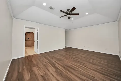 1024 Glenview Drive Pearland TX 77581