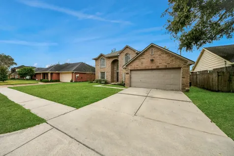 1024 Glenview Drive Pearland TX 77581