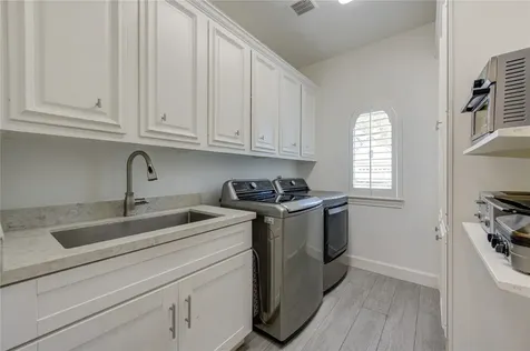 1726 Ashbury Park Drive Houston TX 77077