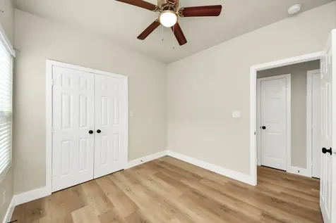 5211 Amy Street B Houston TX 77028