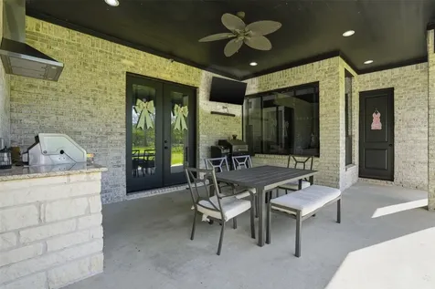 540 Road 662 Dayton TX 77535