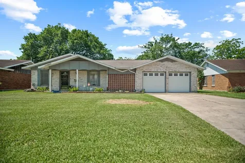 519 Travis Street Port Lavaca TX 77979