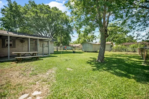 519 Travis Street Port Lavaca TX 77979