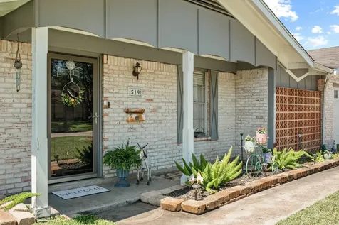 519 Travis Street Port Lavaca TX 77979