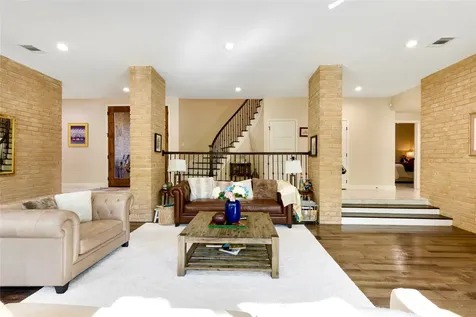 201 Vanderpool Lane 130 Houston TX 77024
