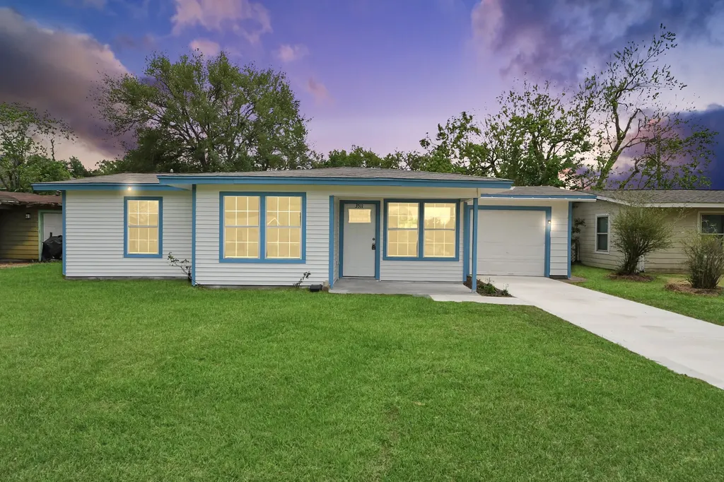 3511 Palm Avenue Texas City TX 77590
