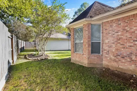 2922 Maple Bend Drive Kingwood TX 77345