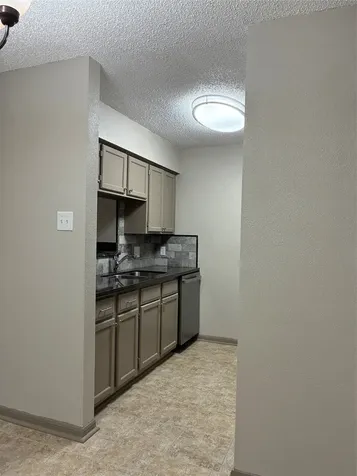 2120 El Paseo Street 1901 Houston TX 77054