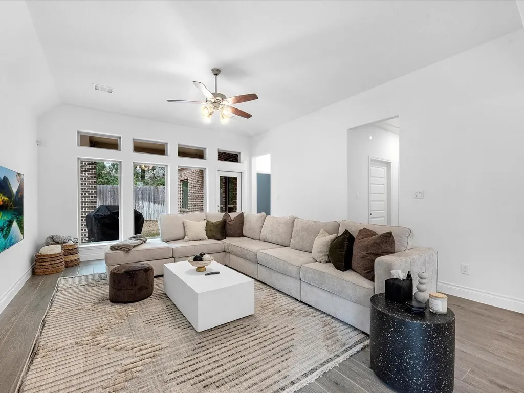 24543 Songlark Bend Drive Tomball TX 77375