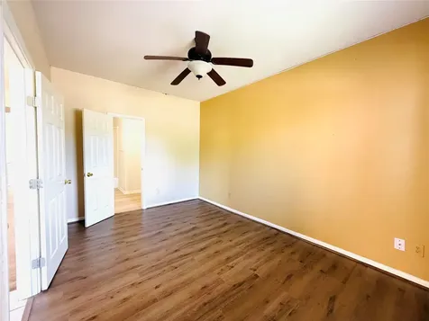 3815 Beacons View Lane Friendswood TX 77546