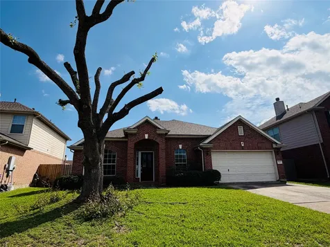 3815 Beacons View Lane Friendswood TX 77546