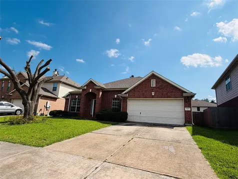 3815 Beacons View Lane Friendswood TX 77546