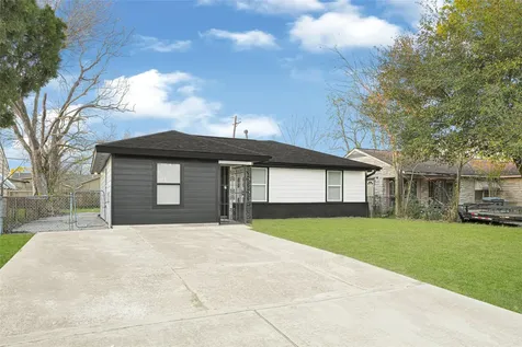 3013 Bloomfield Street Houston TX 77051